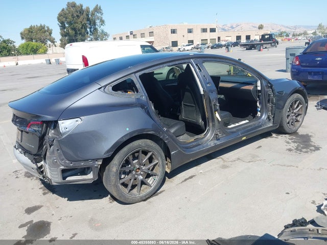 Tesla Model 3 Long Range Dual Motor All-wheel Drive 2023 5YJ3E1EB2PF689064 Image 4