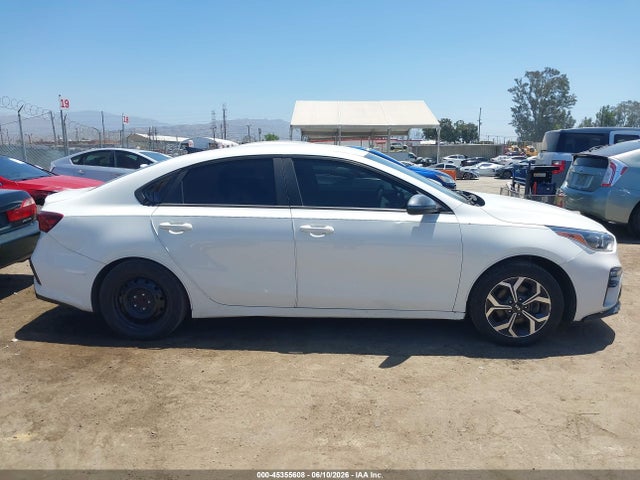 2019 Kia Forte Lxs მანქანა იყიდება აუქციონზე, vin: 3KPF24AD8KE029608, აუქციონის ნომერი: 45355608