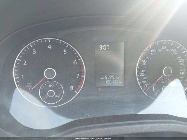 2014 Volkswagen Passat 2.5l Wolfsburg Edition მანქანა იყიდება აუქციონზე, vin: 1VWAP7A37EC008262, აუქციონის ნომერი: 45355617