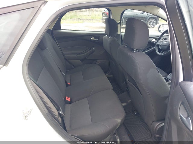 45355659 :رقم المزاد ، 1FADP3K23HL299092 vin ، 2017 Ford Focus Se مزاد بيع
