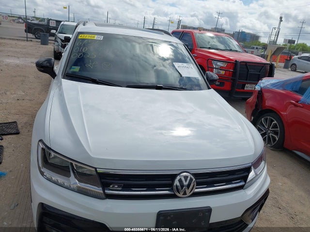 3VV3B7AX2MM002557 Volkswagen Tiguan 2.0t Se/2.0t Se R-line Black/2.0t Sel
