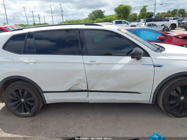 3VV3B7AX2MM002557 Volkswagen Tiguan 2.0t Se/2.0t Se R-line Black/2.0t Sel