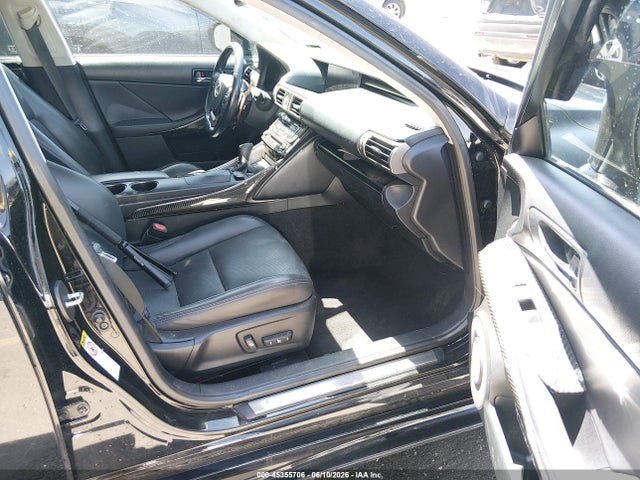 Lexus IS 250 2014 JTHCF1D24E5008303 Image 2