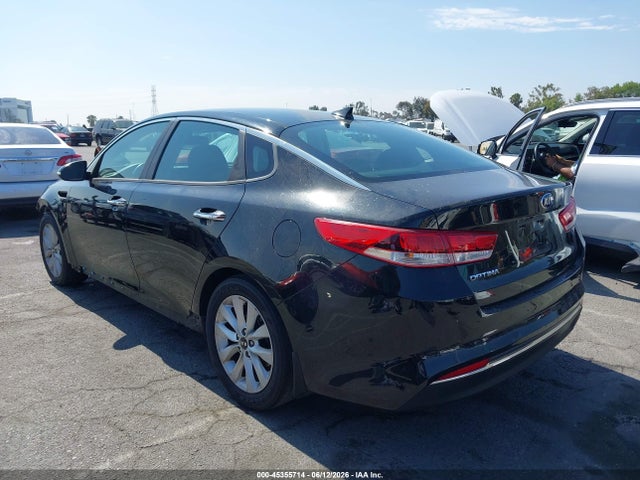 KIA Optima Lx 2018 5XXGT4L33JG272030 Image 3