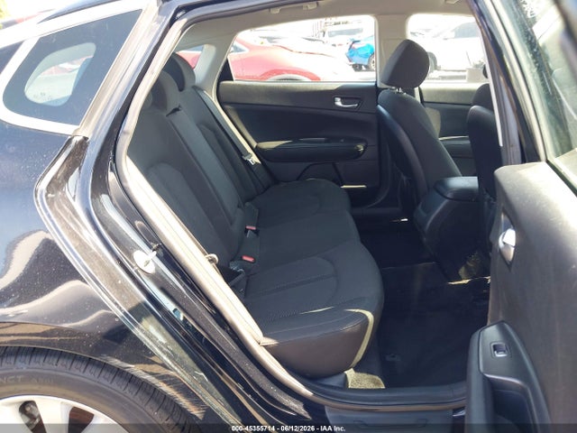 KIA Optima Lx 2018 5XXGT4L33JG272030 Image 8