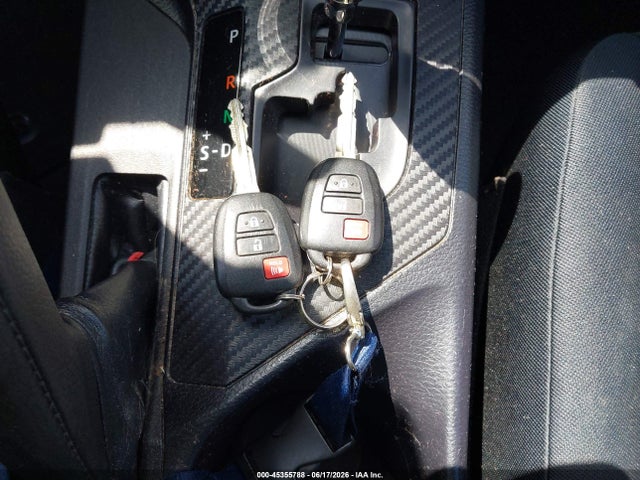 Toyota RAV4 LE 2015 2T3ZFREV4FW156870 Image 11