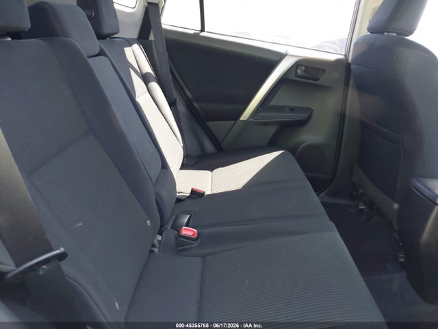 Toyota RAV4 LE 2015 2T3ZFREV4FW156870 Image 8