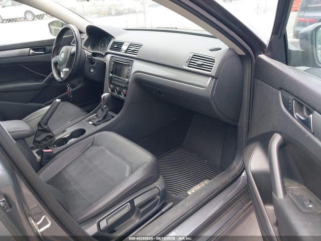 Aukcja sprzedaży 2015 Volkswagen Passat 1.8t Wolfsburg Edition, vin: 1VWAT7A38FC026363, numer aukcji: 45355805