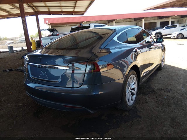 Tesla MODEL S 2016 5YJSA1E2XGF128683 Image 4