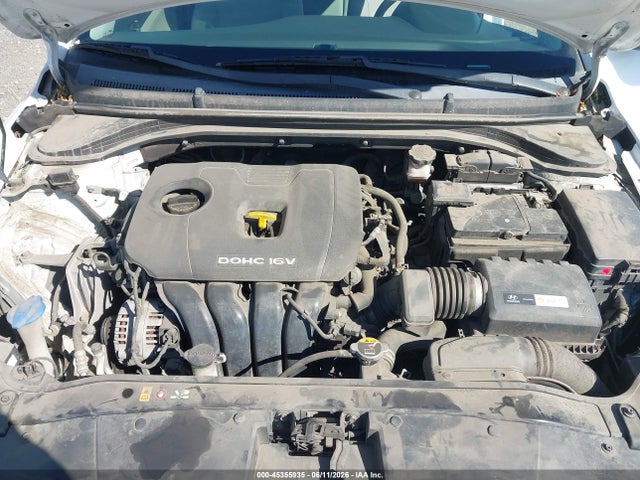 Hyundai ELANTRA SE 2017 5NPD74LF1HH095560 Image 10