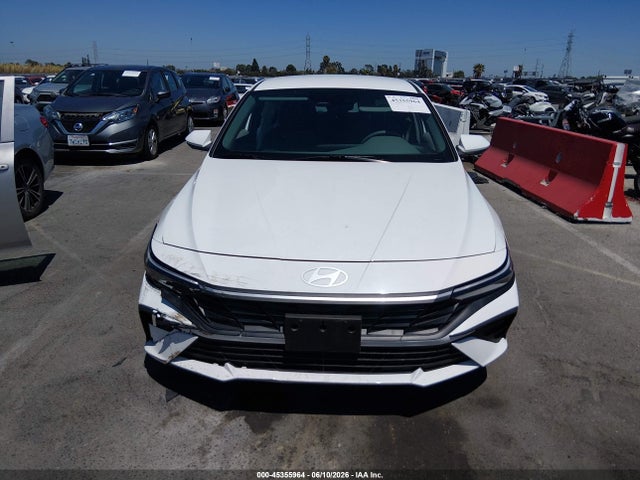 KMHLM4DG8RU777107 Hyundai ELANTRA SEL