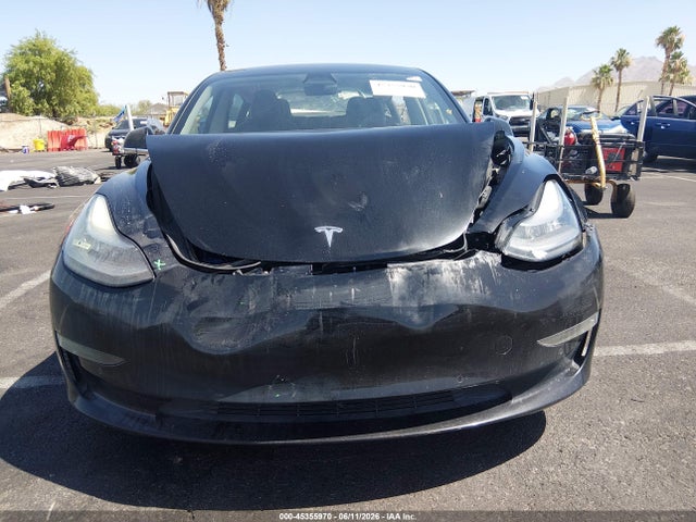 Tesla Model 3 Long Range/mid Range 2018 5YJ3E1EA3JF008473 Image 11