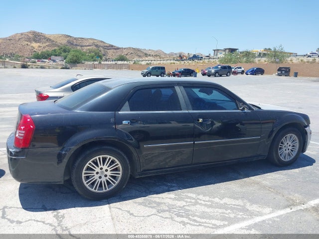 45355975 :رقم المزاد ، 2C3CA4CD4AH185364 vin ، 2010 Chrysler 300 Touring مزاد بيع