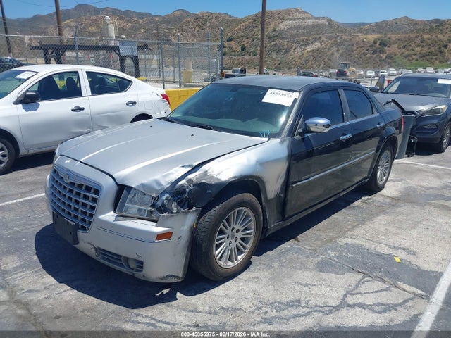 45355975 :رقم المزاد ، 2C3CA4CD4AH185364 vin ، 2010 Chrysler 300 Touring مزاد بيع