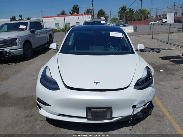 45355976 :رقم المزاد ، 5YJ3E1EB5NF168420 vin ، 2022 Tesla Model 3 Long Range Dual Motor All-wheel Drive مزاد بيع