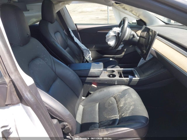 45355976 :رقم المزاد ، 5YJ3E1EB5NF168420 vin ، 2022 Tesla Model 3 Long Range Dual Motor All-wheel Drive مزاد بيع