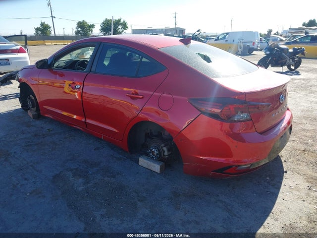 5NPD84LF1LH569819 Hyundai ELANTRA SEL