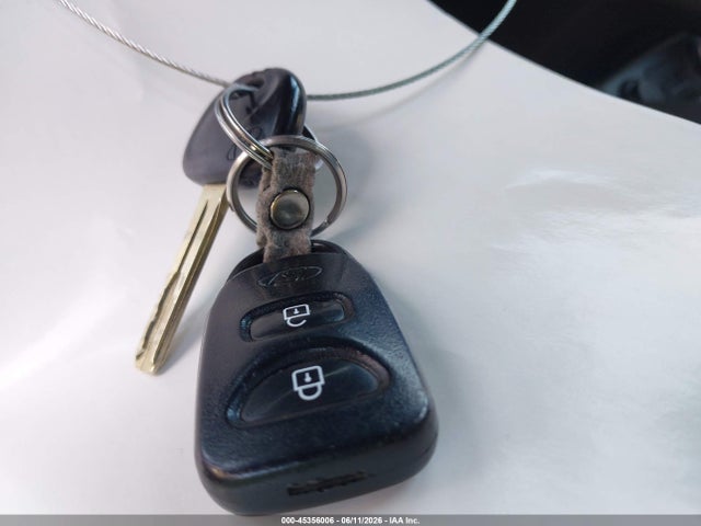 KM8JU3AG0EU873541 Hyundai TUCSON SE