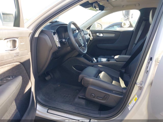 Volvo Xc40 B5 Ultimate Bright Theme 2024 YV4L12UF4R2359600 Image 5