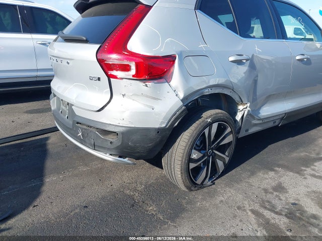 Volvo Xc40 B5 Ultimate Bright Theme 2024 YV4L12UF4R2359600 Image 6