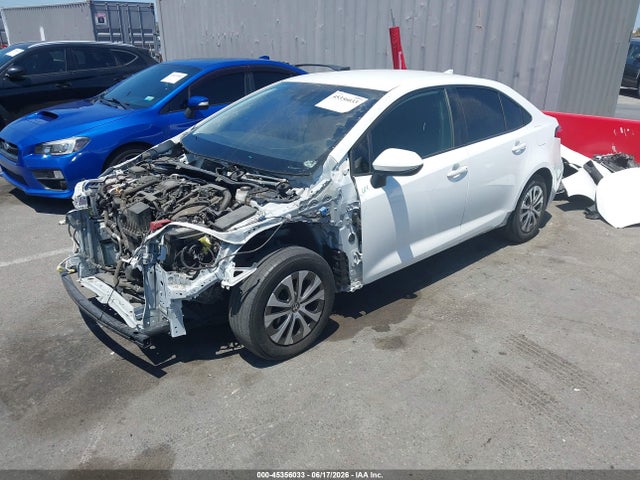 Toyota Corolla Hybrid Le 2022 JTDEAMDEXN3003767 Image 2