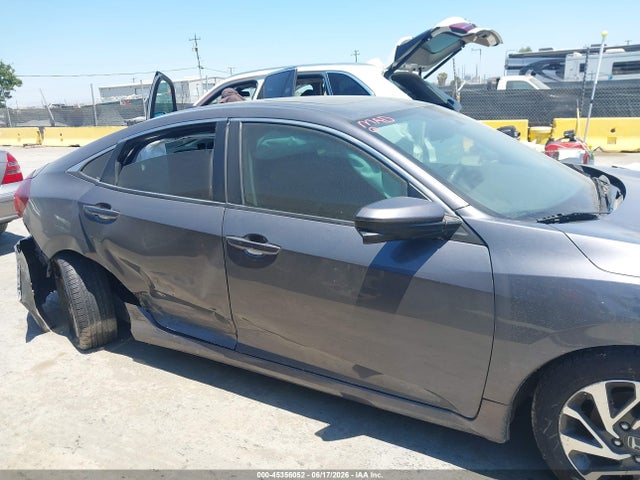 Honda CIVIC EX 2018 2HGFC2F78JH572093 Image 13