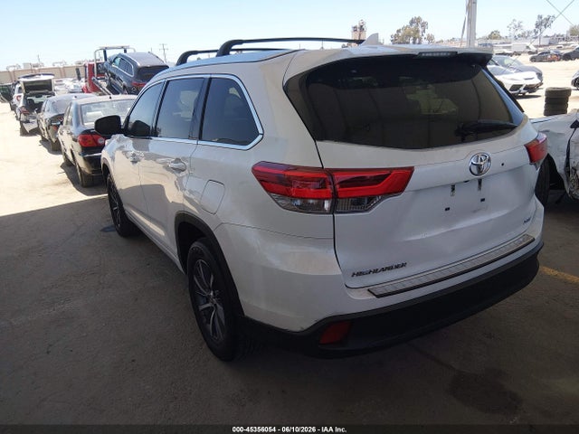 Toyota Highlander Xle 2017 5TDKZRFH8HS511237 Image 3