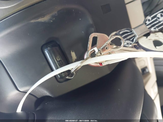 Продажа на аукционе авто 2005 Toyota Prius, vin: JTDKB20U653106850, номер лота: 45356127