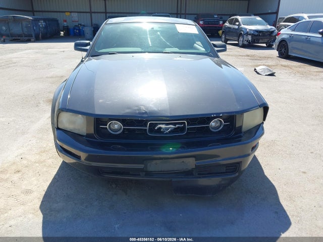 2007 Ford Mustang V6 Deluxe/v6 Premium მანქანა იყიდება აუქციონზე, vin: 1ZVFT80N275283989, აუქციონის ნომერი: 45356152