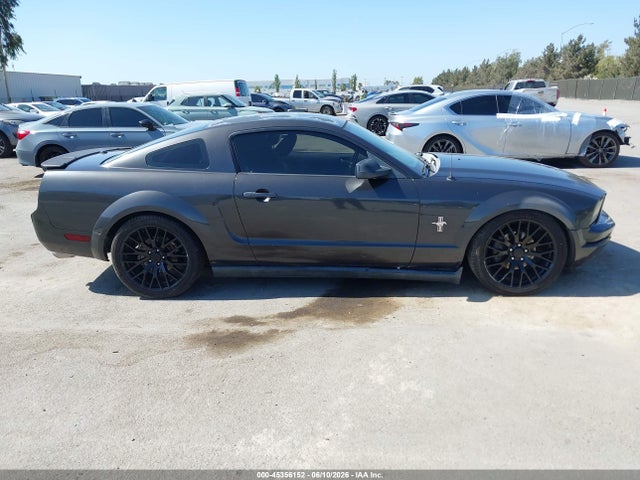 2007 Ford Mustang V6 Deluxe/v6 Premium მანქანა იყიდება აუქციონზე, vin: 1ZVFT80N275283989, აუქციონის ნომერი: 45356152