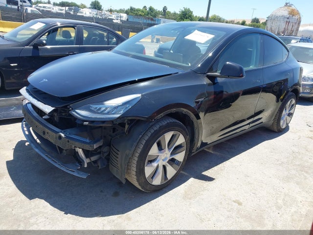 Продажа на аукционе авто 2022 Tesla Model Y Long Range Dual Motor All-wheel Drive, vin: 7SAYGAEE2NF486704, номер лота: 45356178