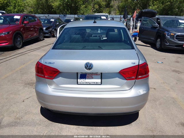 Aukcja sprzedaży 2015 Volkswagen Passat 1.8t Wolfsburg Edition, vin: 1VWAT7A31FC054182, numer aukcji: 45356180