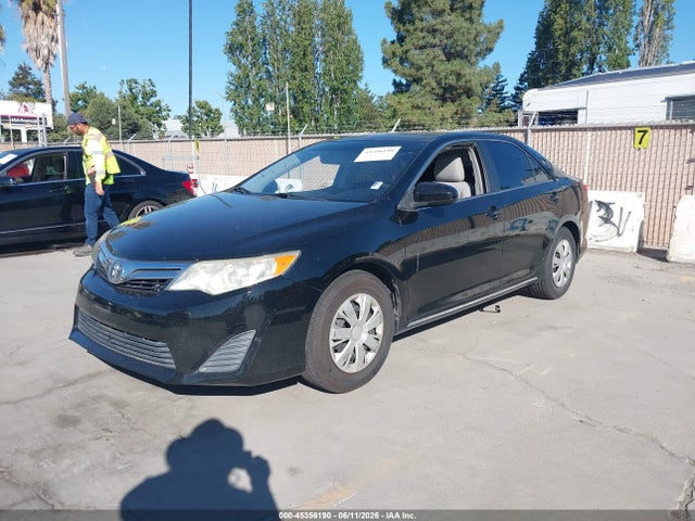 4T4BF1FK2ER351032 Toyota CAMRY LE