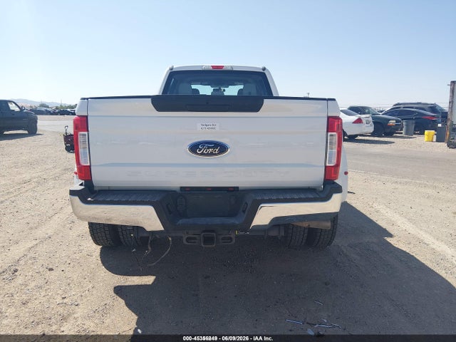 1FT8W4DT3HEE21125 Ford F-450 Xl