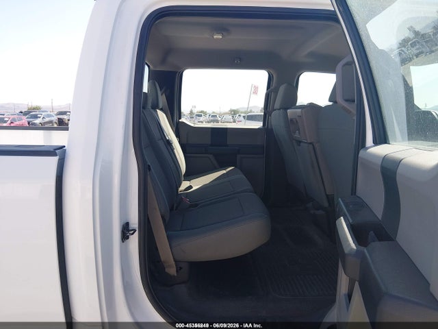 1FT8W4DT3HEE21125 Ford F-450 Xl