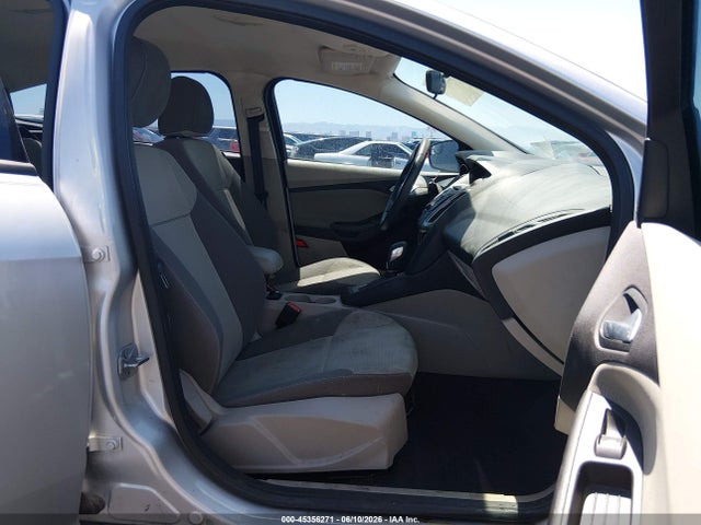 Ford FOCUS SE 2014 1FADP3K23EL156736 Image 5