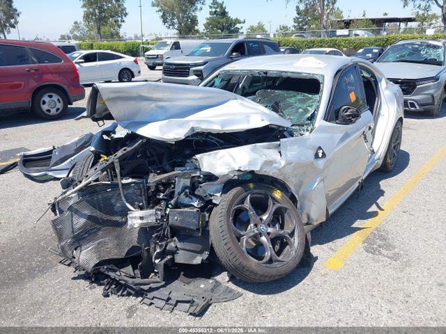 Alfa Romeo Giulia Ti Sport 2018 ZARFAECN9J7582951 Image 6