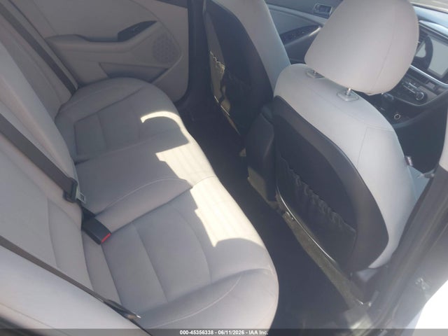 KIA Optima Lx 2014 5XXGM4A72EG276661 Image 8