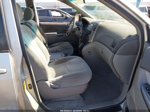 Продажа на аукционе авто 2006 Toyota Sienna Ce, vin: 5TDZA23C76S513774, номер лота: 45356375