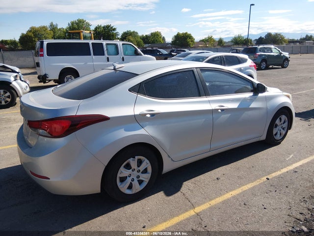 2016 Hyundai Elantra Se მანქანა იყიდება აუქციონზე, vin: 5NPDH4AE7GH696428, აუქციონის ნომერი: 45356381