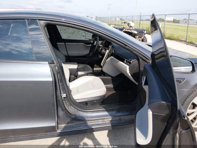 Продажа на аукционе авто 2016 Tesla Model S 60/70/75/85, vin: 5YJSA1E10GF149100, номер лота: 45356384