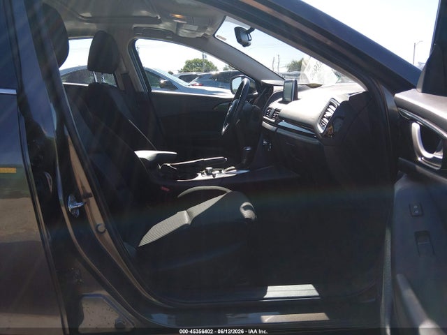 3MZBM1W71GM262413 Mazda Mazda3 I Touring