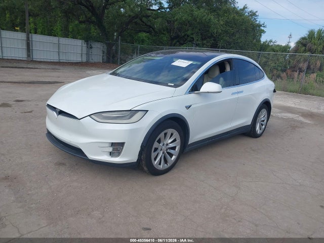 Продажа на аукционе авто 2018 Tesla Model X, vin: 5YJXCBE28JF087256, номер лота: 45356410