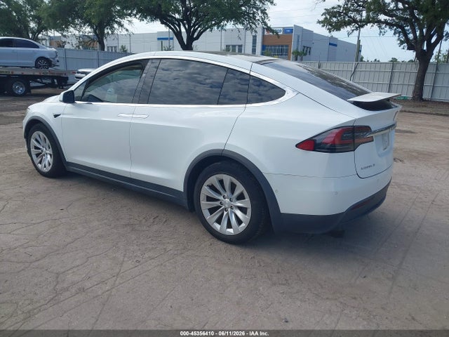Продажа на аукционе авто 2018 Tesla Model X, vin: 5YJXCBE28JF087256, номер лота: 45356410