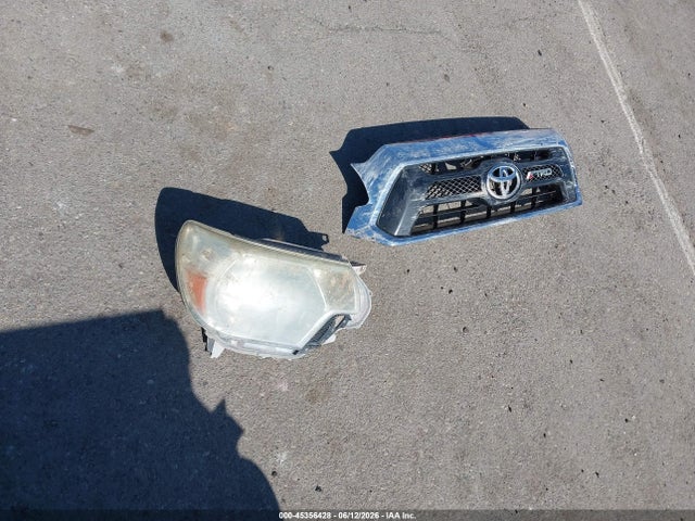 3TMJU4GN6FM185601 Toyota Tacoma Prerunner V6