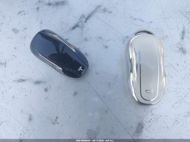 Продажа на аукционе авто 2013 Tesla Model S, vin: 5YJSA1CNXDFP15670, номер лота: 45356440