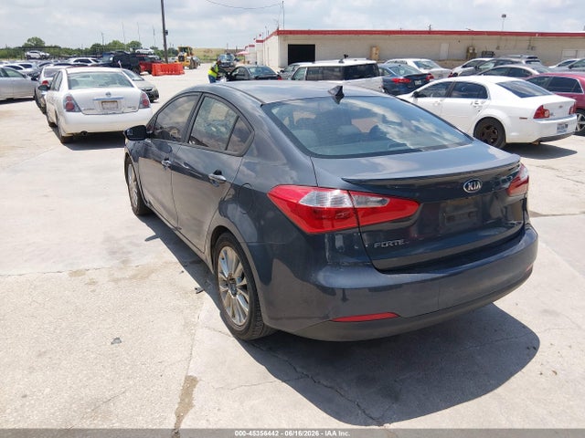KIA FORTE LX 2016 KNAFX4A69G5516626 Image 3