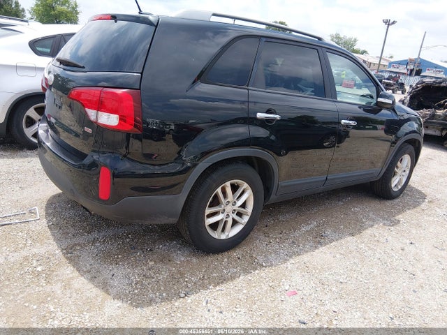 45356451 :رقم المزاد ، 5XYKT3A69FG627951 vin ، 2015 Kia Sorento Lx مزاد بيع