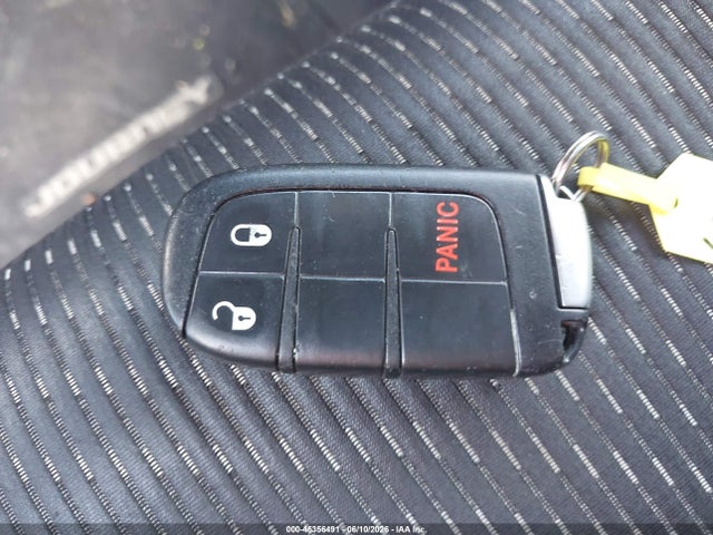 3C4PDDBG5ET143640 Dodge Journey Sxt