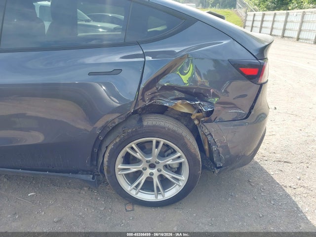 2021 Tesla Model Y Long Range Dual Motor All-wheel Drive მანქანა იყიდება აუქციონზე, vin: 5YJYGDEE6MF233494, აუქციონის ნომერი: 45356499